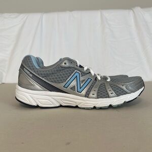 Women’s New Balance Gray Blue Sneakers 8